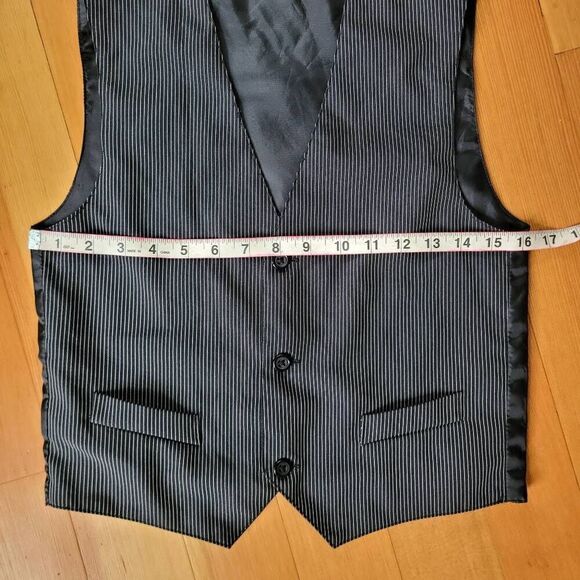 Holiday Editions black & white pinstriped vest office business professional form - Picture 9 of 10